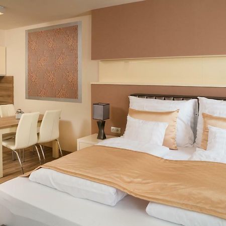 Aparthotel Főtér Rezidencia 2 à Győr Extérieur photo